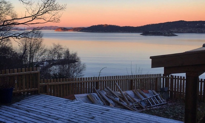 Stavanger House | Enjoy a wonderful vacation in this inviting vacation home in a fantastic location close to nature!