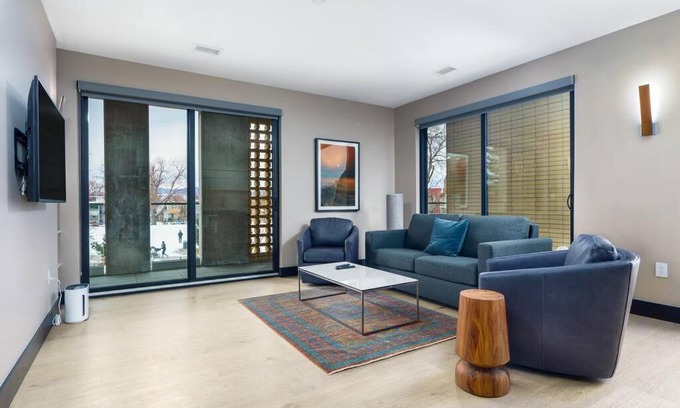 Berkeley House | Enjoy Mtn Views From Our Sprawling Flat W Balcony