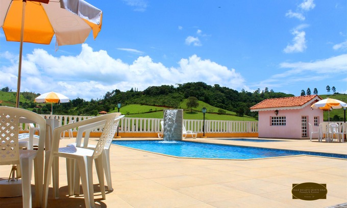 Piracaia House | Enjoy private accommodation with family and friends from 8 people