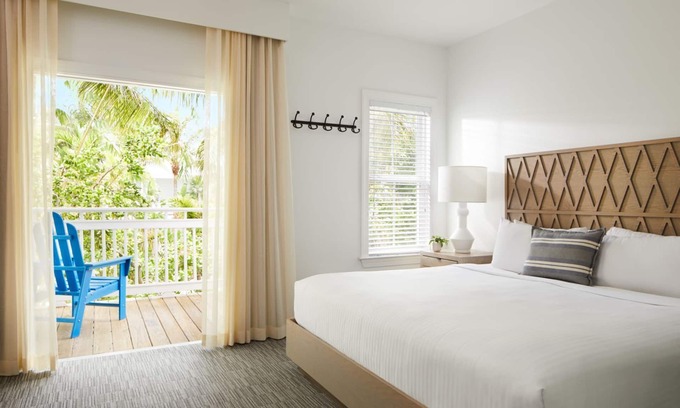 Key West Hotel | Enjoy the Tropics! Unit w/Garden View & Kitchenette, Outdoor Pool