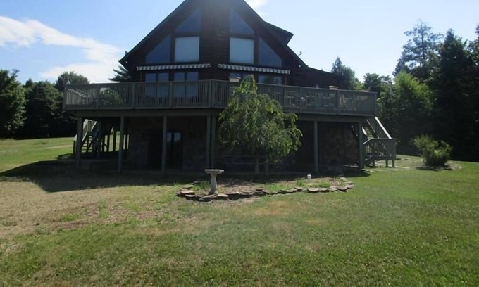 Forksville House | Enjoy "Walker's Mountain" at the peak in Forksville