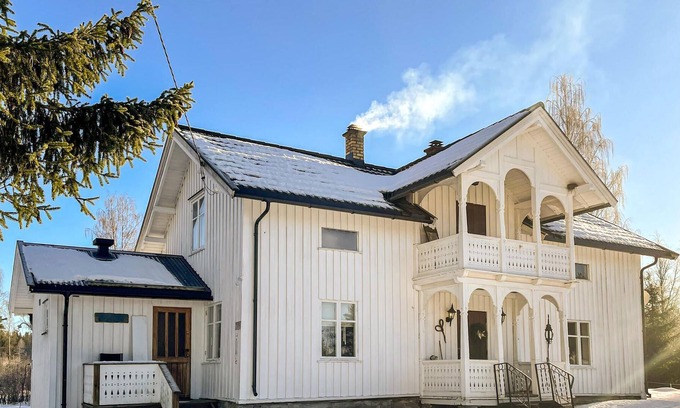 Stange Municipality House | Enjoy your family vacation on a farm with many exciting offers.