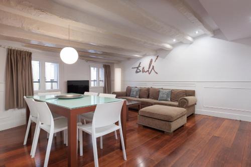 El Born Apartment | Enjoybcn Dali Apartments