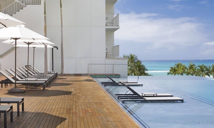 Waikiki Resort | Entertainment District of Waikiki 3 Pet-friendly Units, Near Honolulu Zoo!