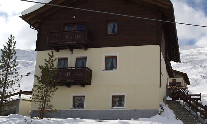 Sant'Anna Ski Chalet | Entire Chalet in Majestic Ski Area of Livigno