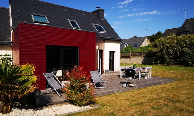 Trevou-Treguignec House | Entire contemporary house 10 minutes' walk from the beach in a quiet location