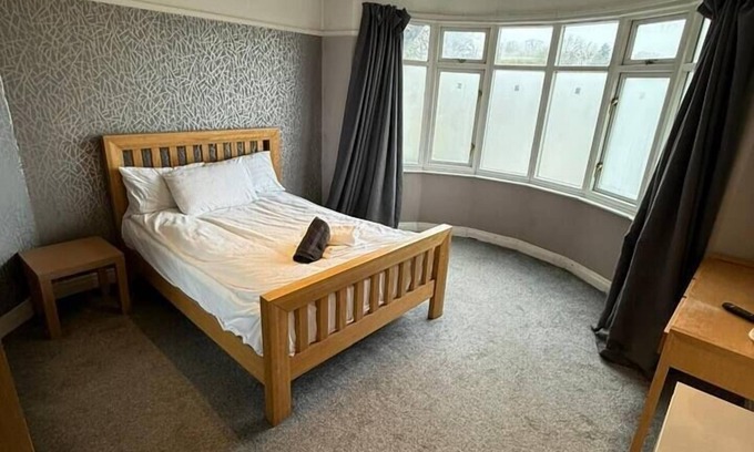 Reading House | Entire Home in Reading