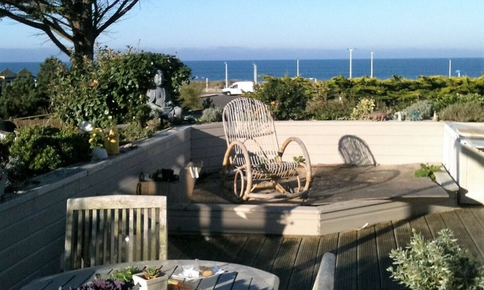 Saint-Martin de Brehal House | Entire house facing the Chausey Islands, sea view. Beach nearby. On foot