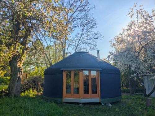 Lindenberg House | Entschleunigung pur - gemütliche Jurte im Grünen