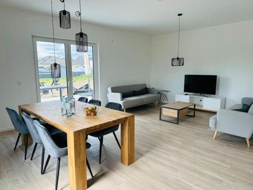 Neuenhagen bei Berlin Apartment | ENTWURF Modernes Wohnen bei Berlin