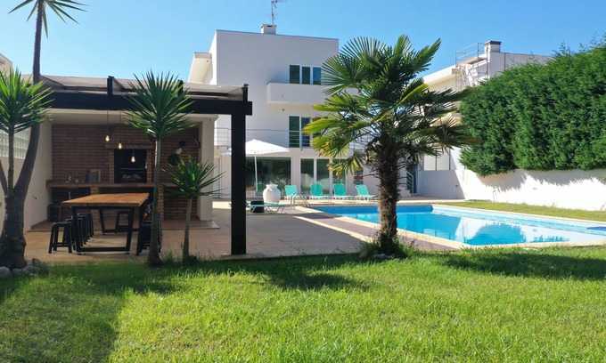 Furadouro Villa | Epic Surf Camp