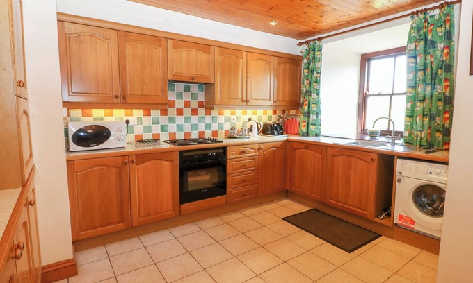 Garndolbenmaen Cottage | Ereiniog