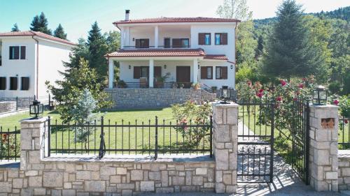 Kalivia House | Ersis Retreat