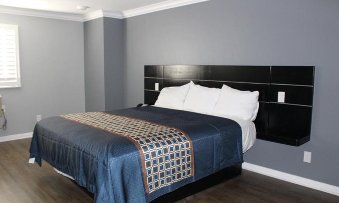 Downtown Los Angeles Hotel | ERTH INN by AGA Los Angeles