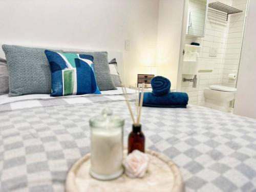 Melbourne Central Business District Apartment | ES2410-2Bed 2Bath Vision Apt with Balcony, Pool & Gym