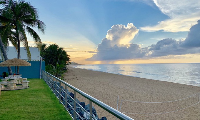 Jarealito Villa | Escape to Beach Paradise & Light House -The Best for Families & Great for Events