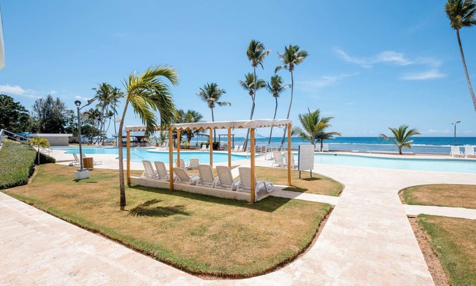 Juan Dolio - El Pueblo Apartment | Escape To Paradise Beachfront 2br Beach