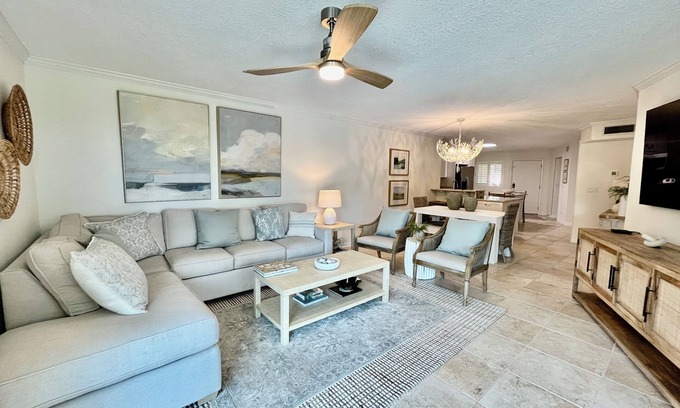 Butler Beach Condo | Escape to the beach in luxurious comfort!