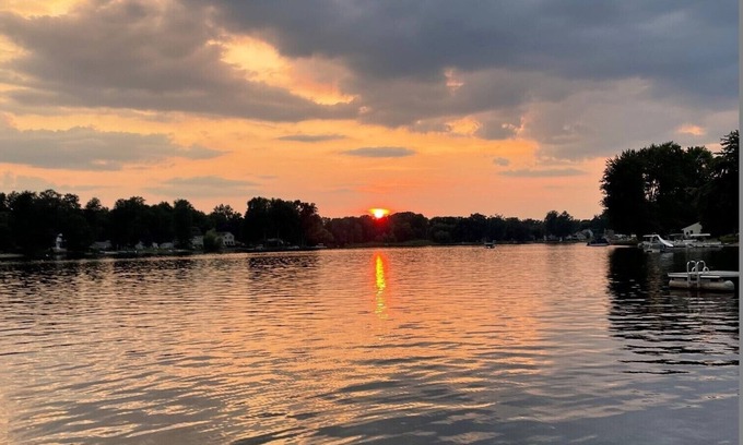 Whitmore Lake Cottage | Escape to Tranquility: Lakefront Cottage Just Minutes from Ann Arbor, MI"