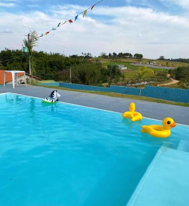 Cacapava House | Espaço Mattigor, Chácara mil m2, piscina grande com prainha e vista deslumbrante