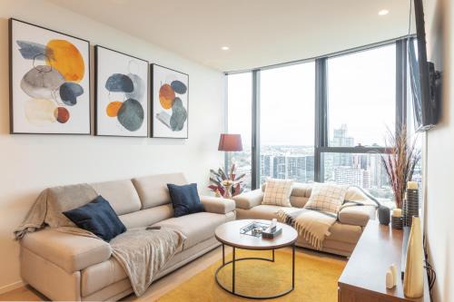 Southbank Apartment | Essence Residence With Bay Views & parking