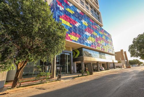 Barreiras Apartment | Estúdios modernos no City House by WeHousy