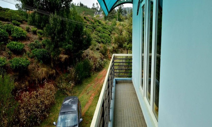 Thalayathimund Hotel | Estay Tiger Hills