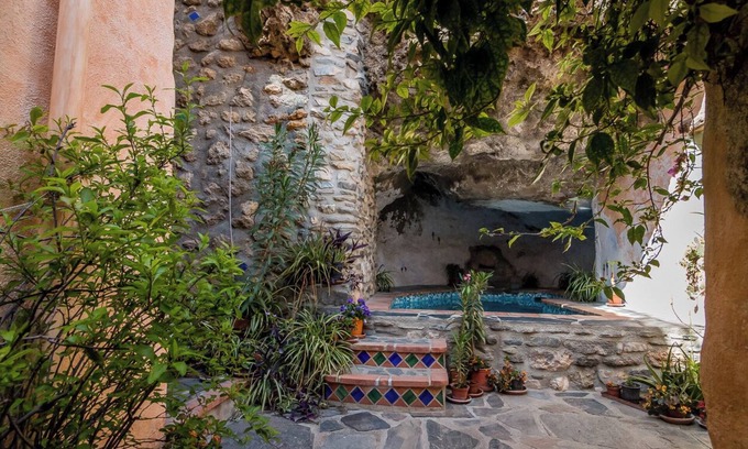 Guajar Faraguit House | Estrella: 2-bedroom with cave pool! Enjoy mountains, beach and Granada/Malaga