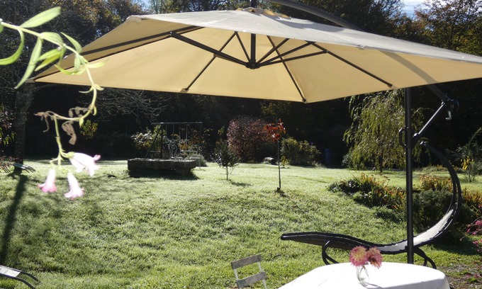 Chemenot Cabin | Estuvi - La Sittelle Enchantée, a break in the countryside. bike shelter, animals ok