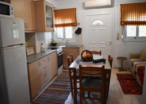 Ethia House | Ethia 2Floor Mountain View Cottage garden wifi ac