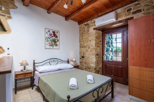 Pefki Apartment | Etia - Venetian Villa