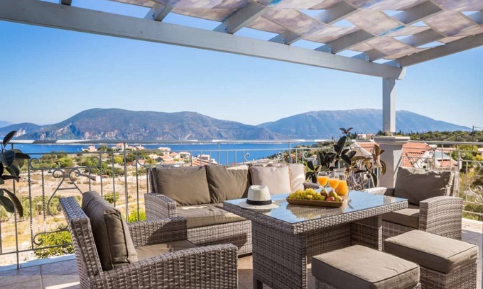 Katsarata Villa | Evanthia - Three Bedroom Villa, Sleeps 6