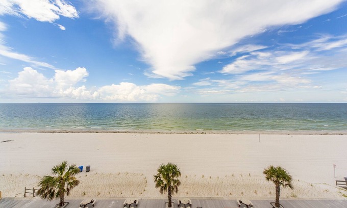 Sunset Beach Condo | Everything's "Just Beachy" - 2/2 directly on the beach!