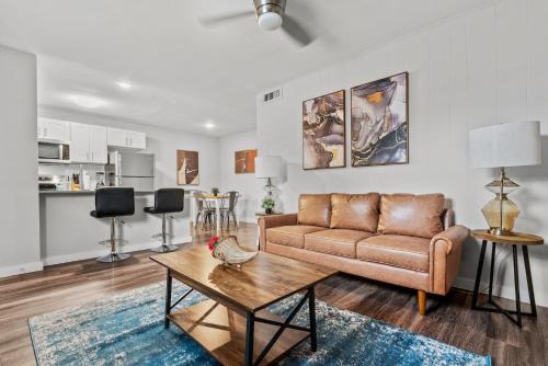 Hyde Park Apartment | Evonify Stays - Hyde Park Apartments - UTEXAS