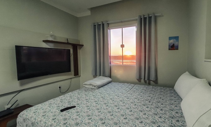 Arembepe House | Excelente Casa com Churrasqueira e ar Condicionado em Arembepe