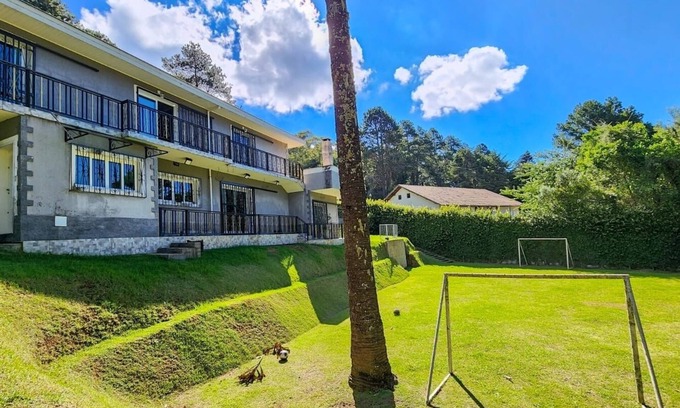 Campos do Jordao Cottage | Excellent House in Noble Neighborhood (reg. do Palácio)