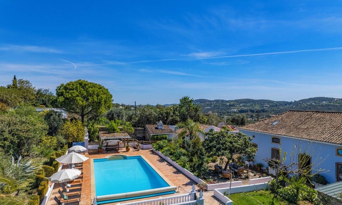Sao Clemente Villa | Exceptional 6 Bedroom Villa with Private Pool, large gardens and stunning views