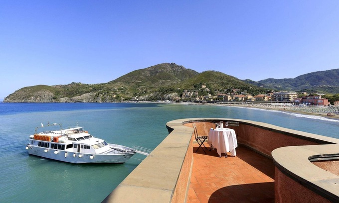 Levanto Villa | Exceptional 7 BR Villa Close To The Sea