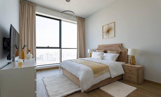 Al Majaz Apartment | Exclusive 2BR beach view APT