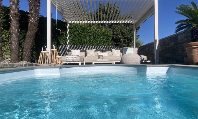 Ronco sopra Ascona Villa | Exclusive 4 1/2 bedroom villa, with 2 parking, swimming pool.