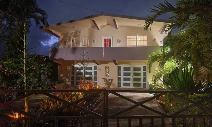 Hato Nuevo House | Exclusive and spacious house in Guaynabo