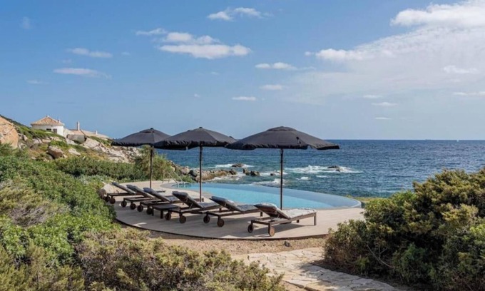 San Stefano Villa | Exclusive Seafront Villa with Private Pool in San Stèfano