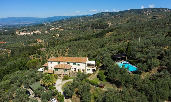 Lamporecchio Villa | Exclusive villa near Vinci in private grounds with amazing views and great pool