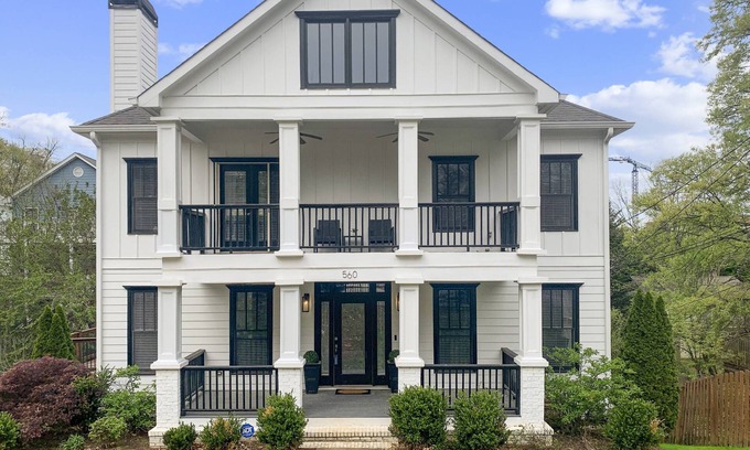 Old Fourth Ward House | Executive/Corporate Luxury Stays in Midtown, Walk to Ponce City & Beltline,