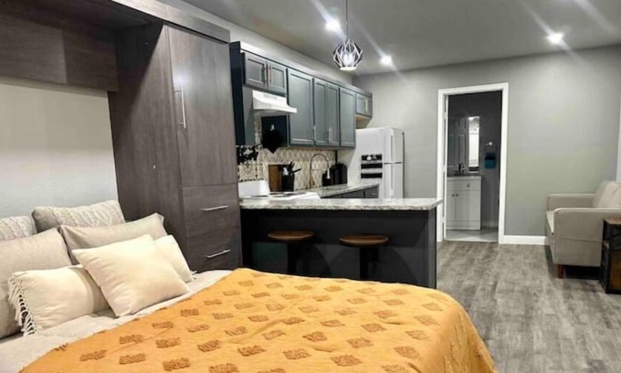 Lubbock House | Executive Studio stay!