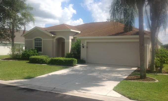 Beachwalk Isles Villa | Executive Villa With Pool And Lakeside Position Within Exclusive Gated Community