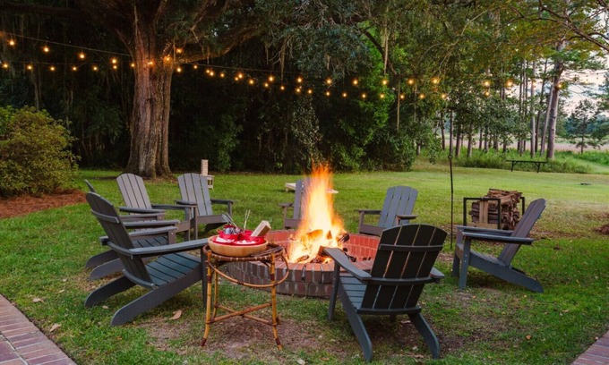 Fowlstown House | Expansive 85-Acre Villa w/Pool & Fire Pit