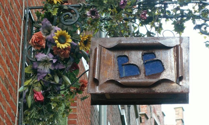 Historical Center Bruges Bed & Breakfast | Expect the unexpected !