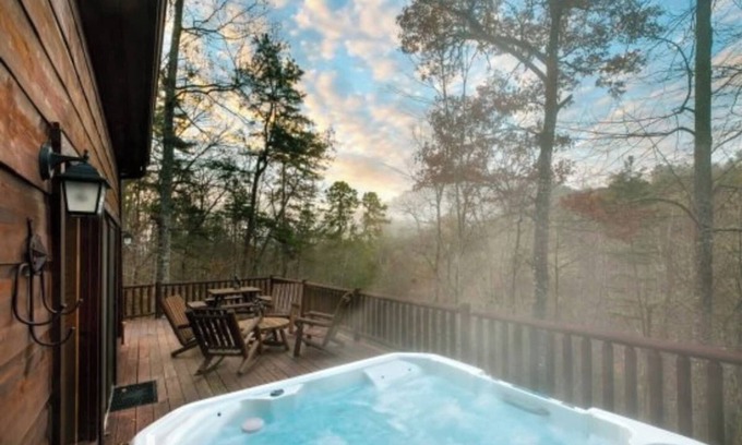 Almond Cabin | Experience mountain serenity at White Tail Hollow
