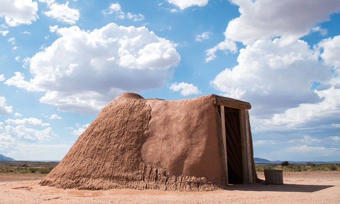 Cameron Bed & Breakfast | Experience our Traditional Navajo Hogan near Grand Canyon